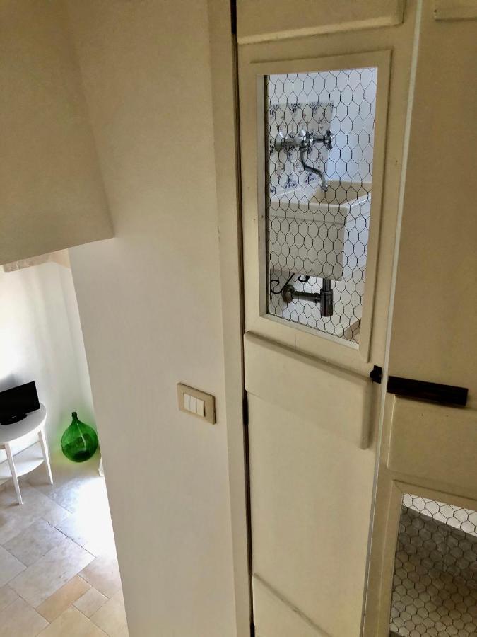 Tetti Bianchi - Deva'S Suite Home Ostuni Eksteriør bilde