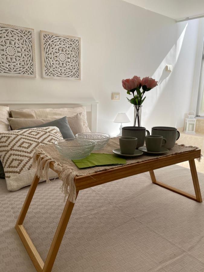 Tetti Bianchi - Deva'S Suite Home Ostuni Eksteriør bilde
