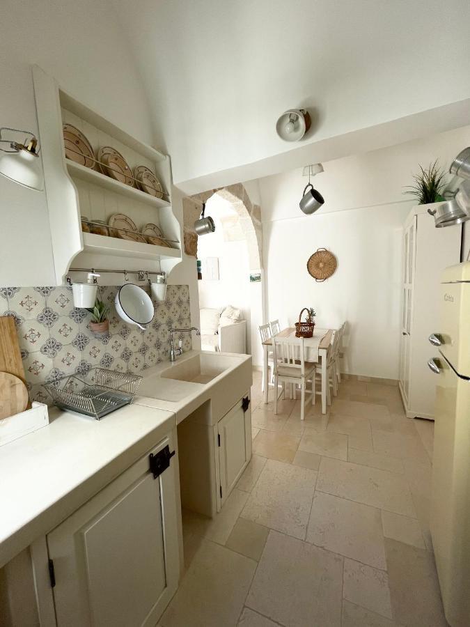 Tetti Bianchi - Deva'S Suite Home Ostuni Eksteriør bilde