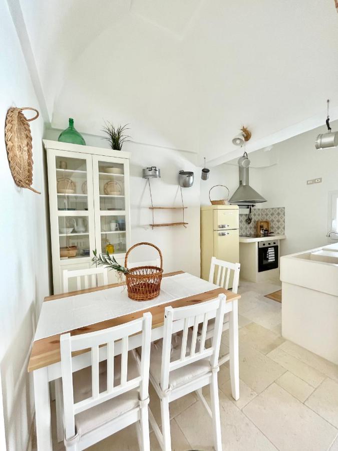 Tetti Bianchi - Deva'S Suite Home Ostuni Eksteriør bilde